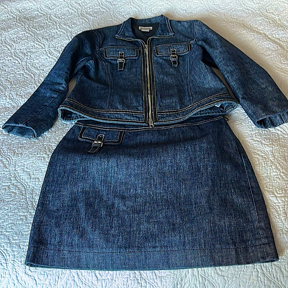 COPY - Michael Kors women’s jacket and skirt suit. Size 4